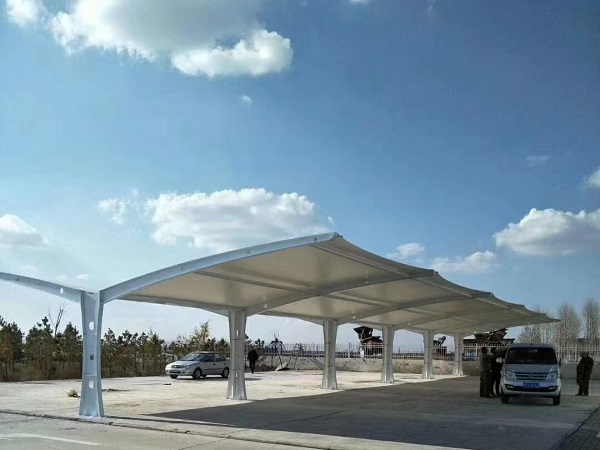膜结构汽车棚